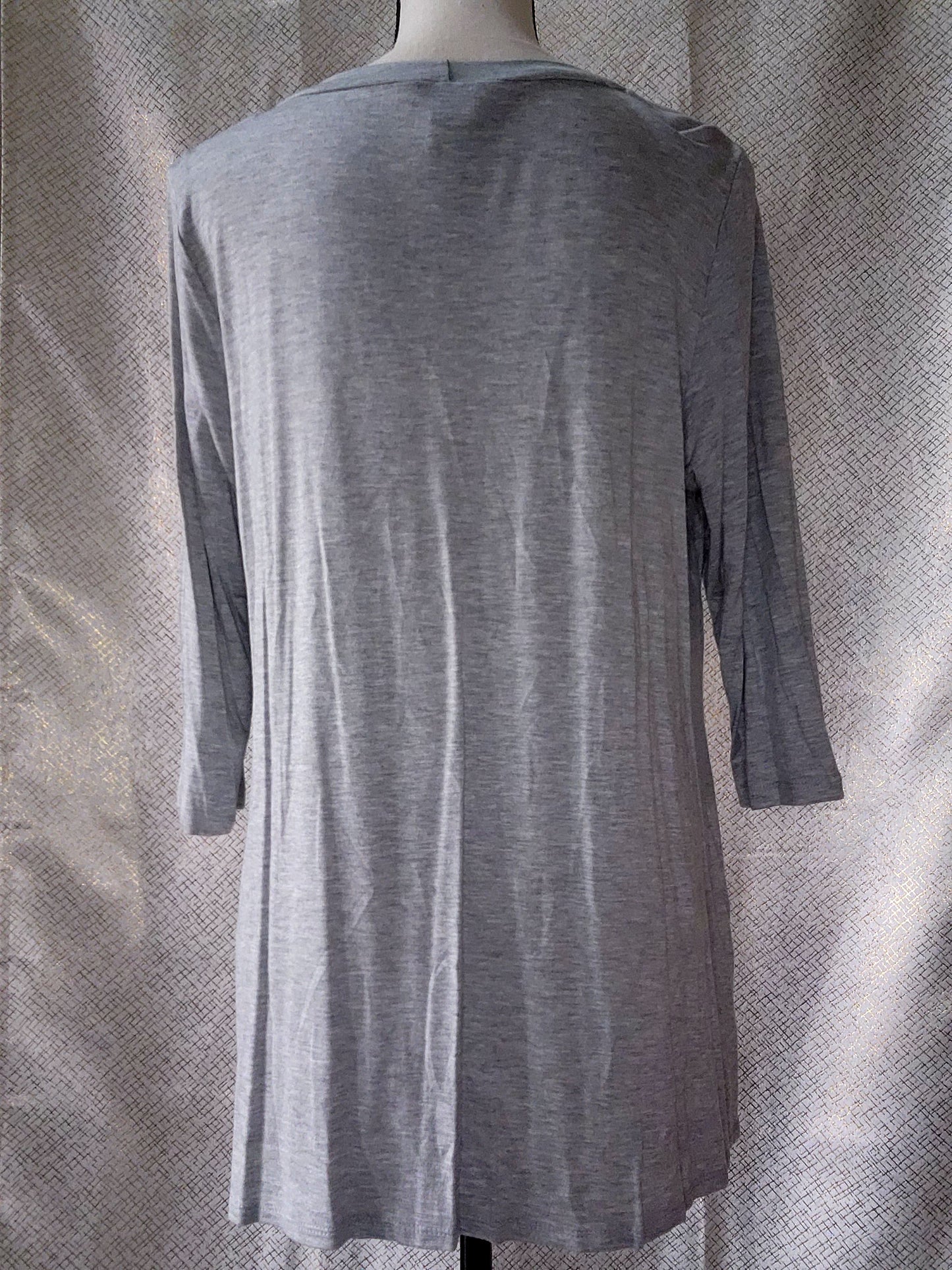 Solid Long Body Top 3/4 Sleeves - Light Grey