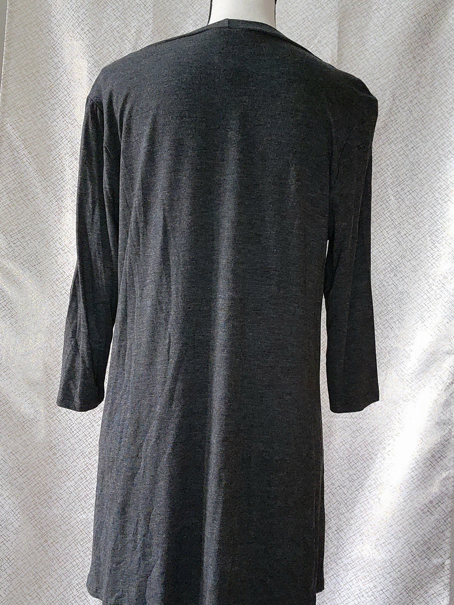 Solid Long Body Top 3/4 Sleeves - Charcoal